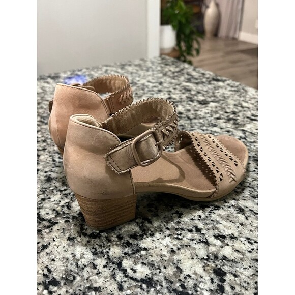 Earth Seneca Dark Blush Nubuck Leather SZ 7 - Picture 4 of 8